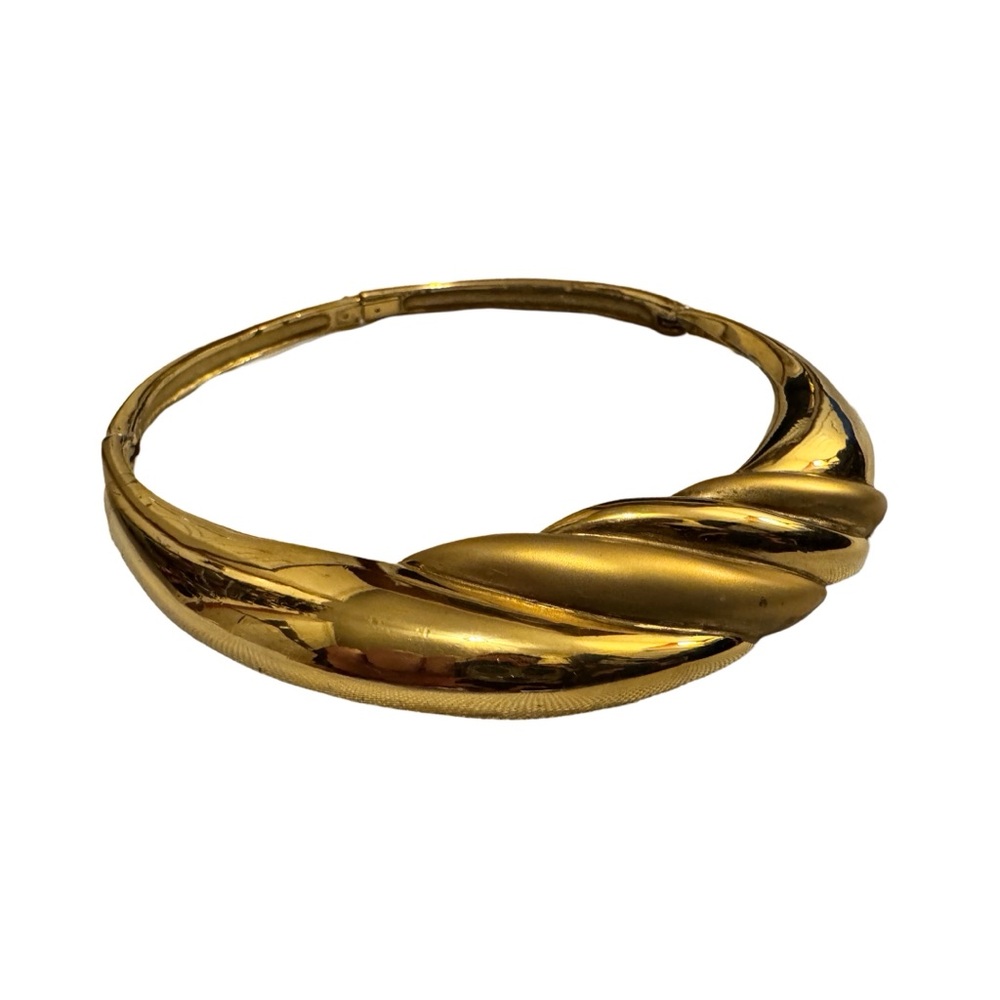 Vintage Lanvin clasp necklace